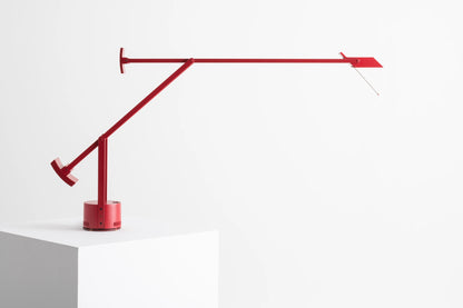 Tizio LED Spécial Édition Lampes de bureau Rouge