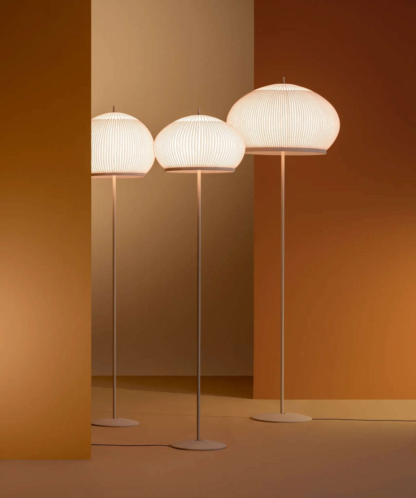 Knit 7480 Lampadaires LED Beige