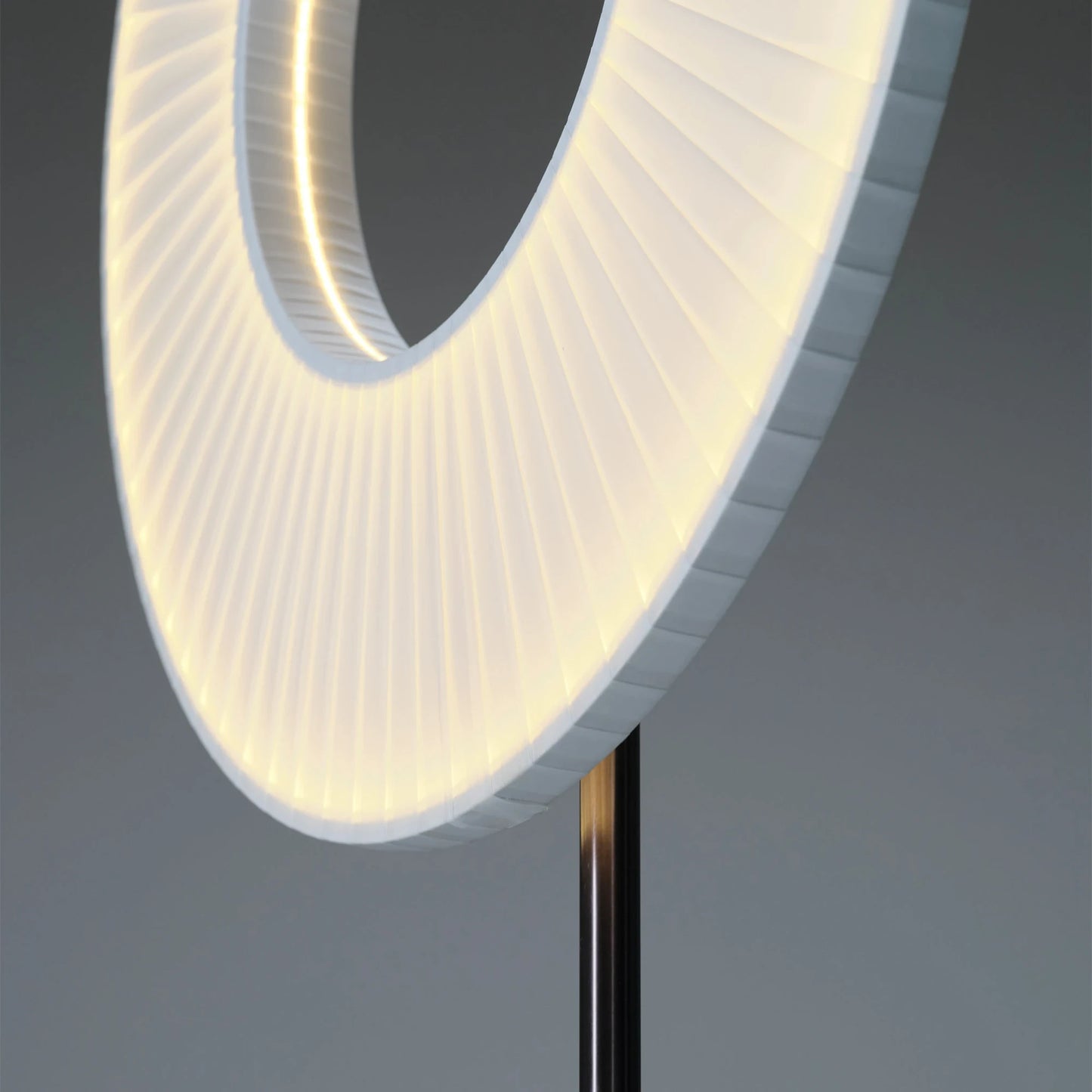 Iris Lampadaire Totem Ø60